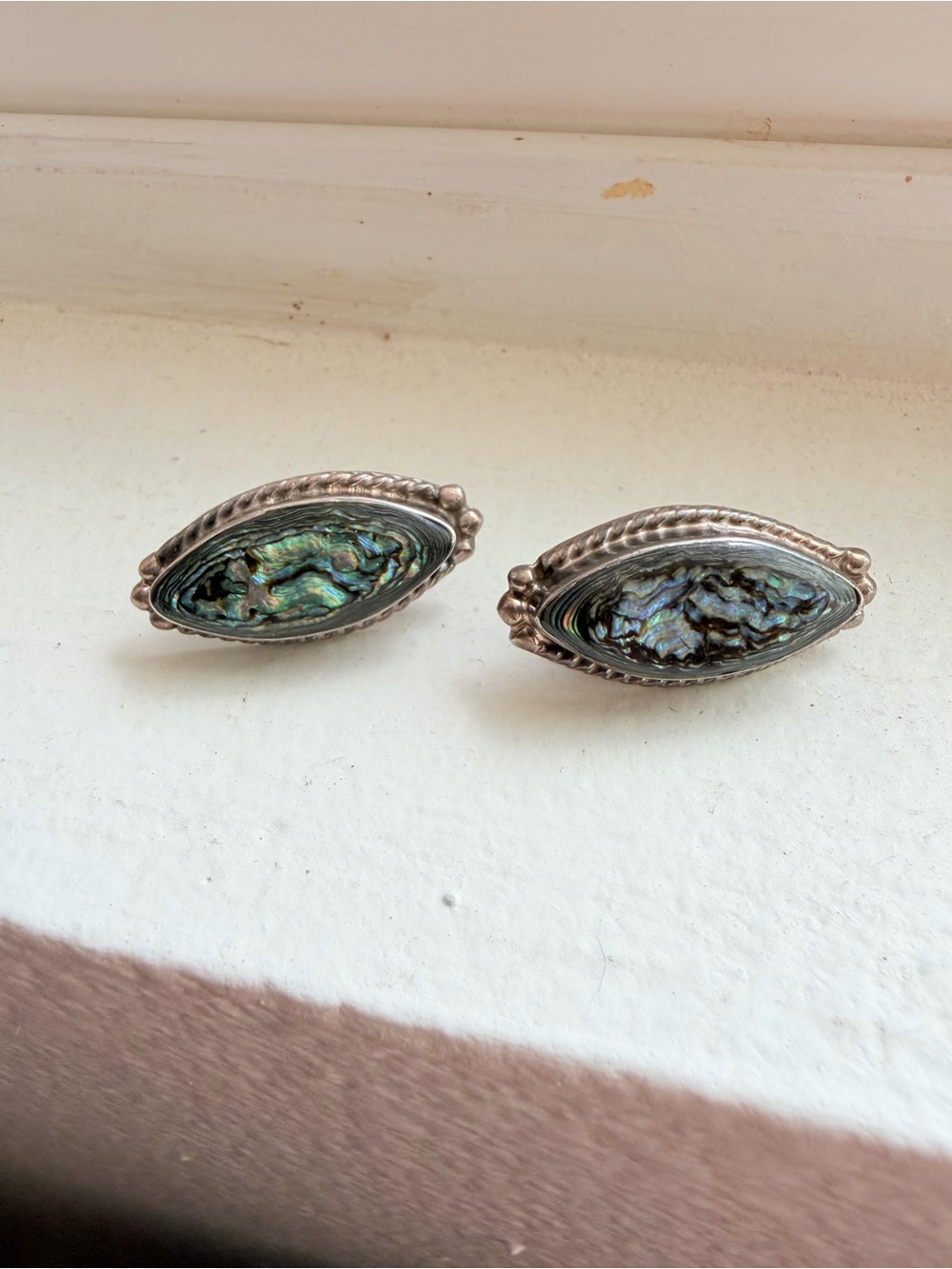Vintage Sterling Silver 925 Abalone Oval Earrings - Iridescent Blue-Green - Picture 4 of 7